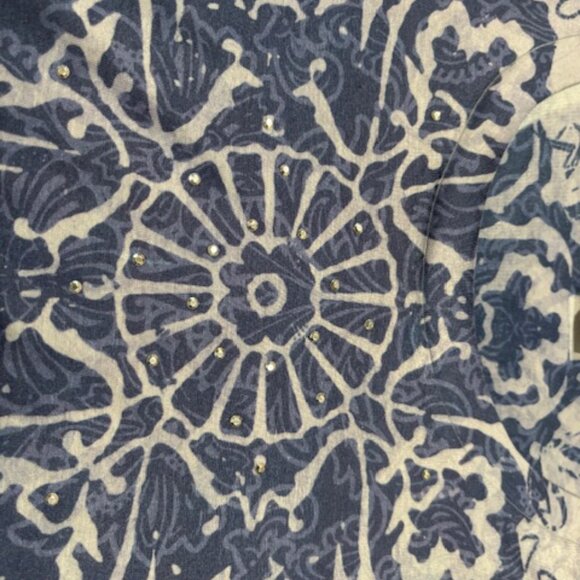 Appropriate Behavior Rhinestone Mandala Floral Shirt - Picture 3 of 6